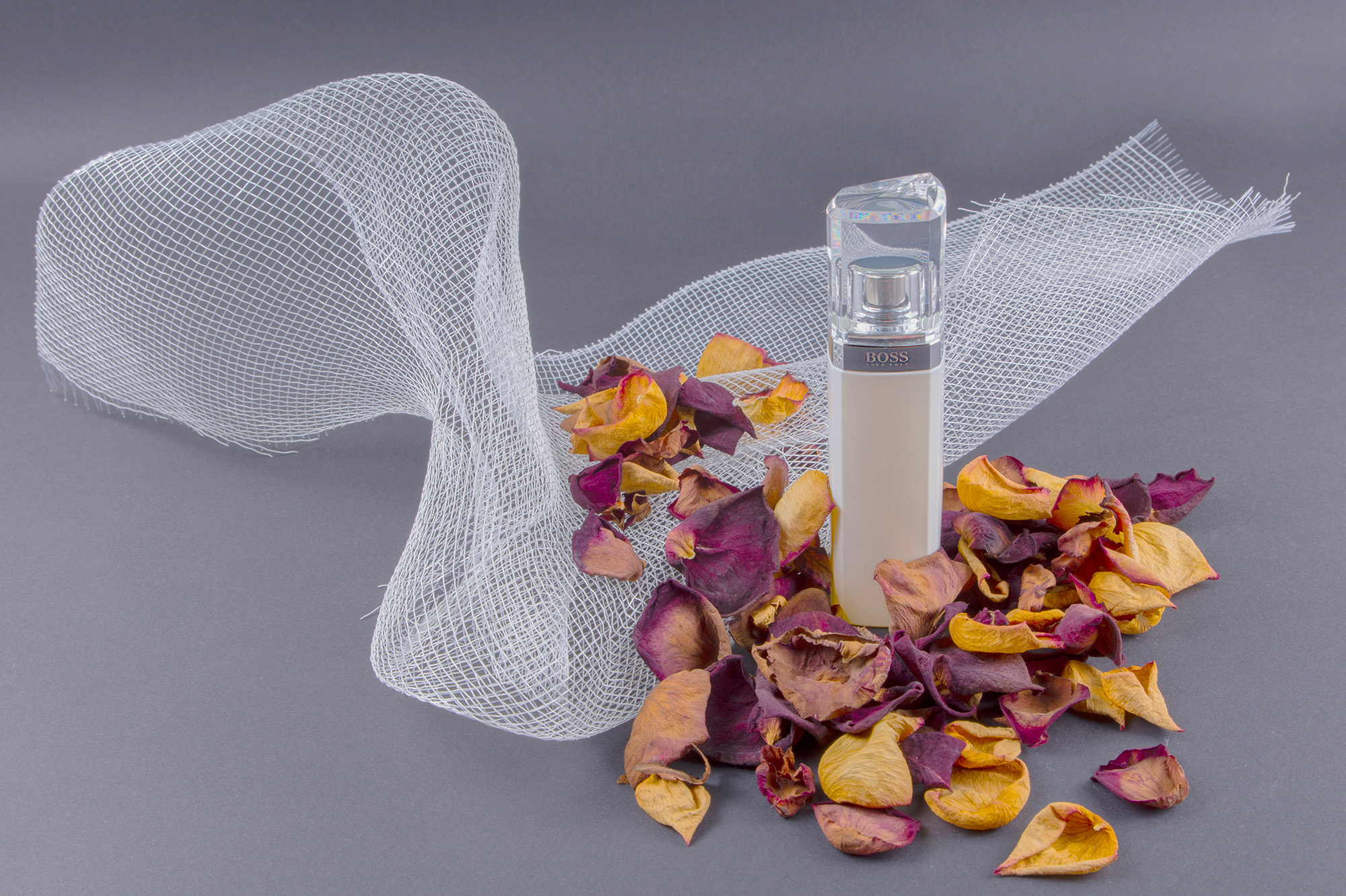 Elegancja i subtelność – fotografia produktowa perfum
